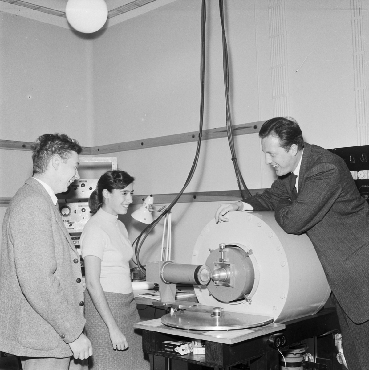 Fysiska institutionen, forskare från Argentina i samarbete med Fysikum, Uppsala 1959