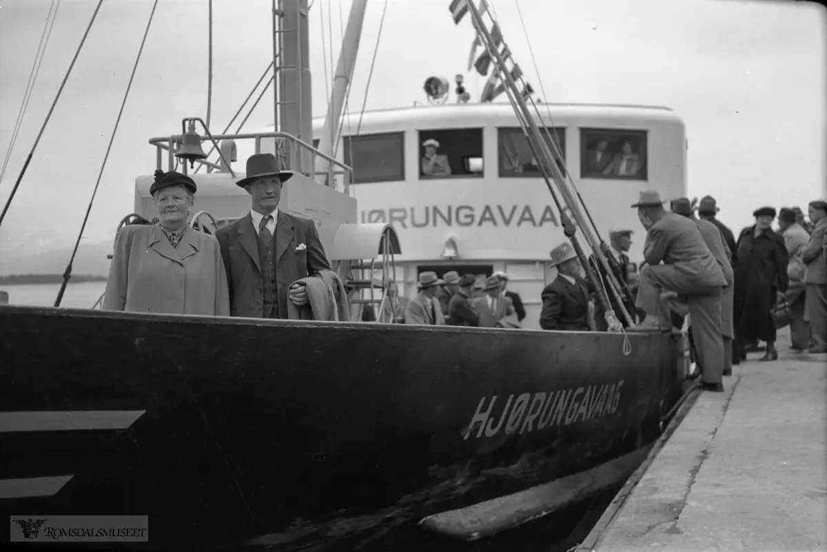 BL_Landsmøte 4/4 filmer., "Bondelagets landsmøte 1954"..Hjørungavaag.