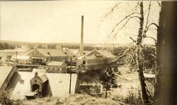 Drammenselvens Papirfabrikker fotografert 1917,  i forbindel