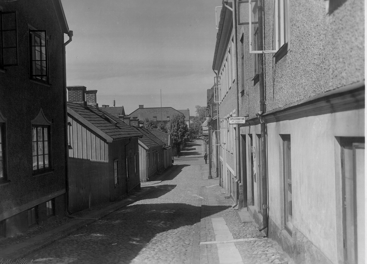 Stengärdsgatan från Skolgatan mot norr i juni 1932. - Borås Stadsarkiv ...