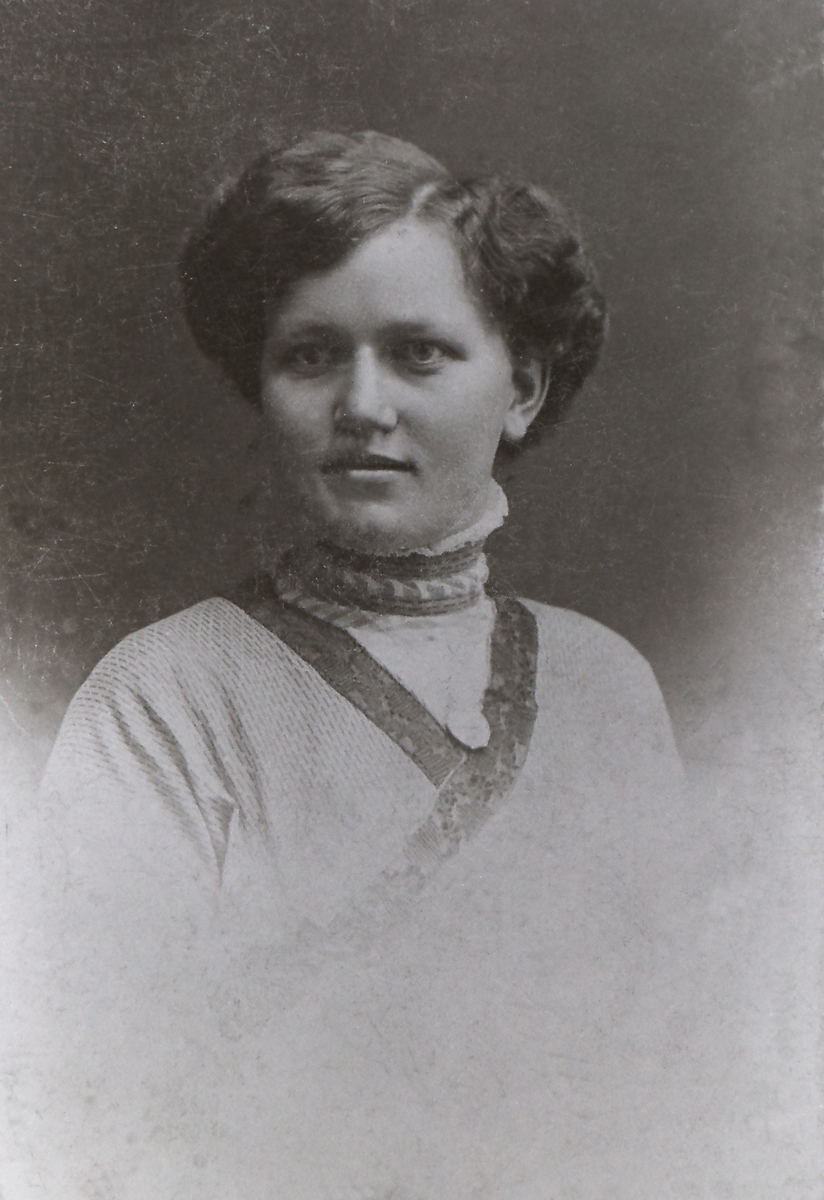 Hanna Røsholt (f 1899) fra Passebekk.