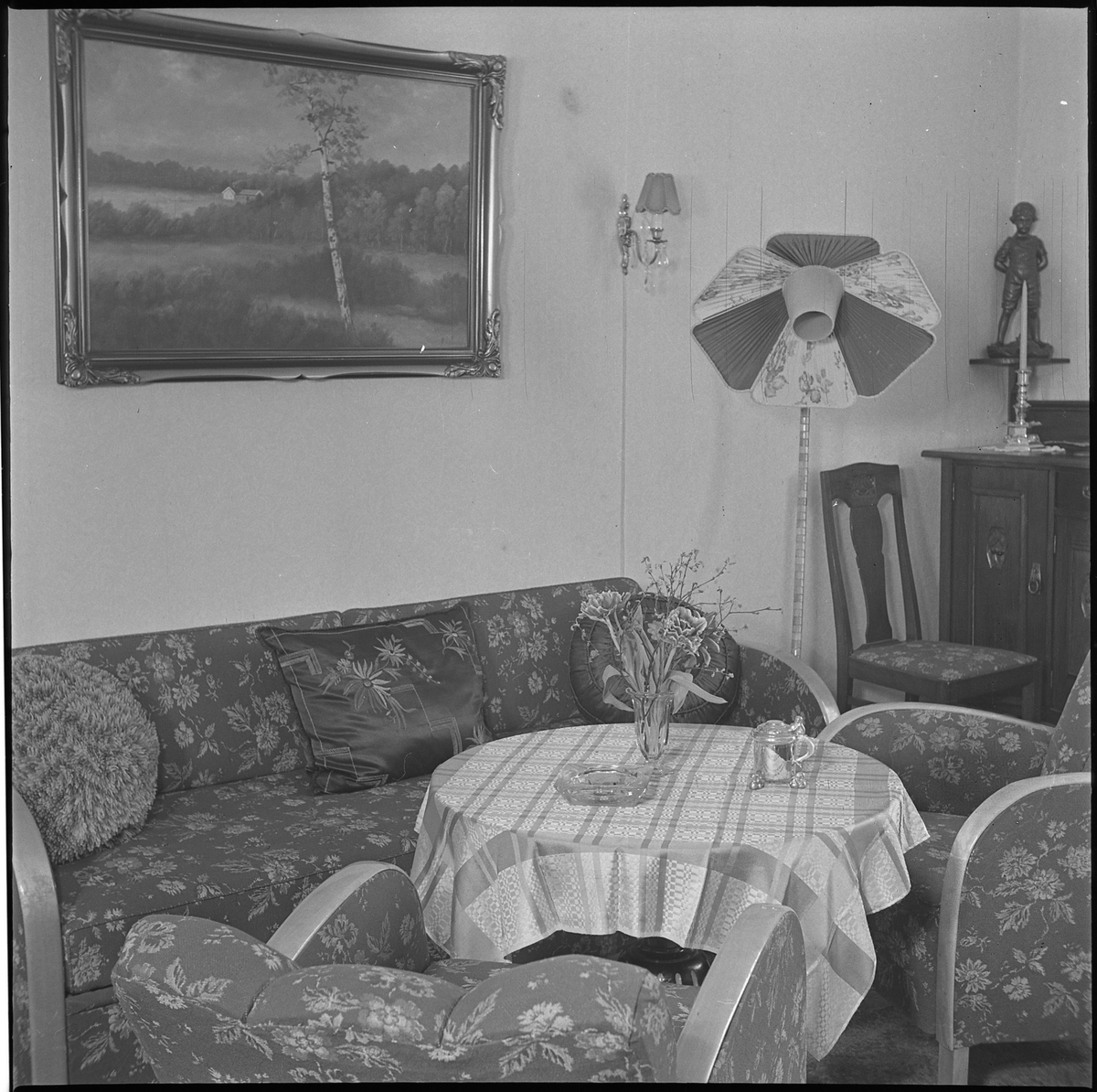 Familjen Petterssons hem, troligen Hemvägen 34. 19 mars 1950