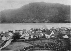 Landskap frå Ølensjøen sett mot nordaust, 23. desember 1905.