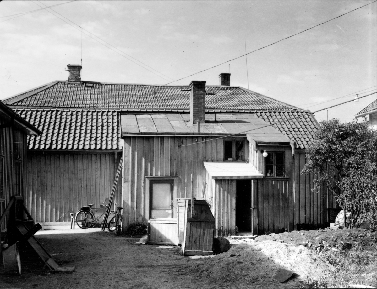 Storgatan 4, gården. Från NM:s byggnadsinventering 1957.