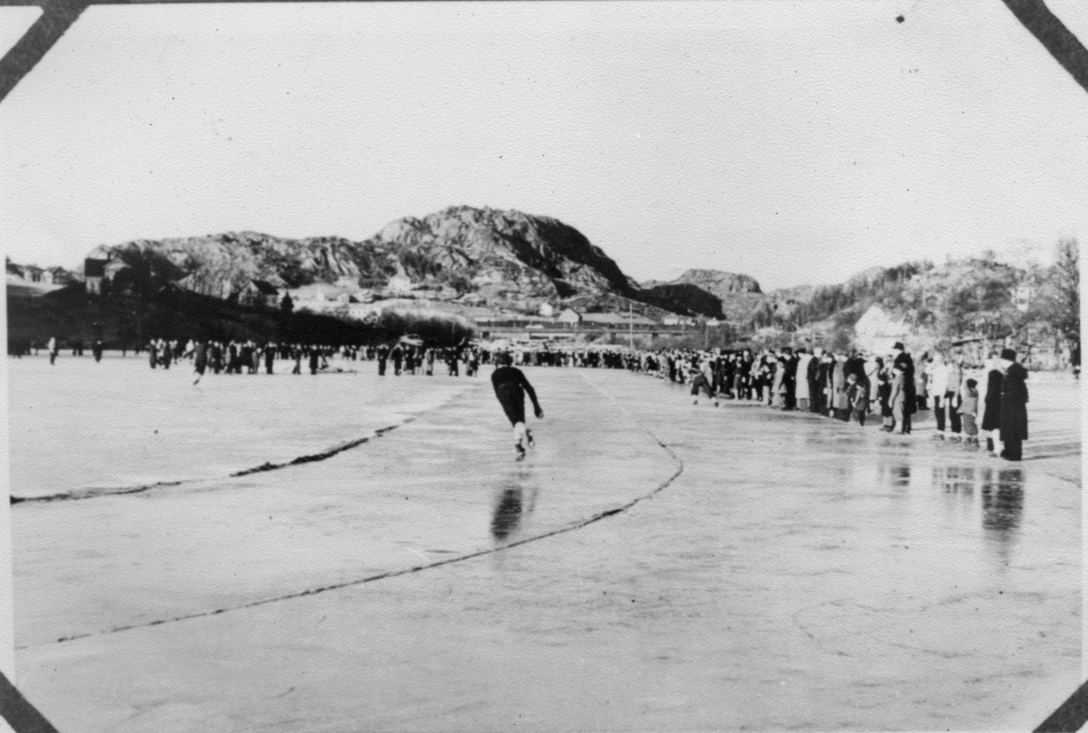 Skøyteløp på Vågen, jan/febr. 1948.