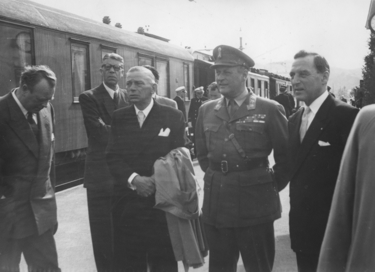 Kronprinsbesøk i anledning for elektrifiseringen av Sørlandsbanen, 1. juni 1956.
