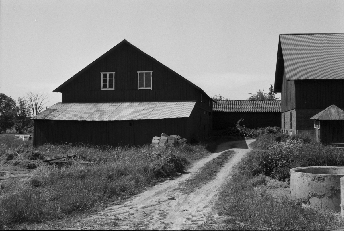 Magasin, Uggelsta 4:1, Åkerby socken, Uppland 1983