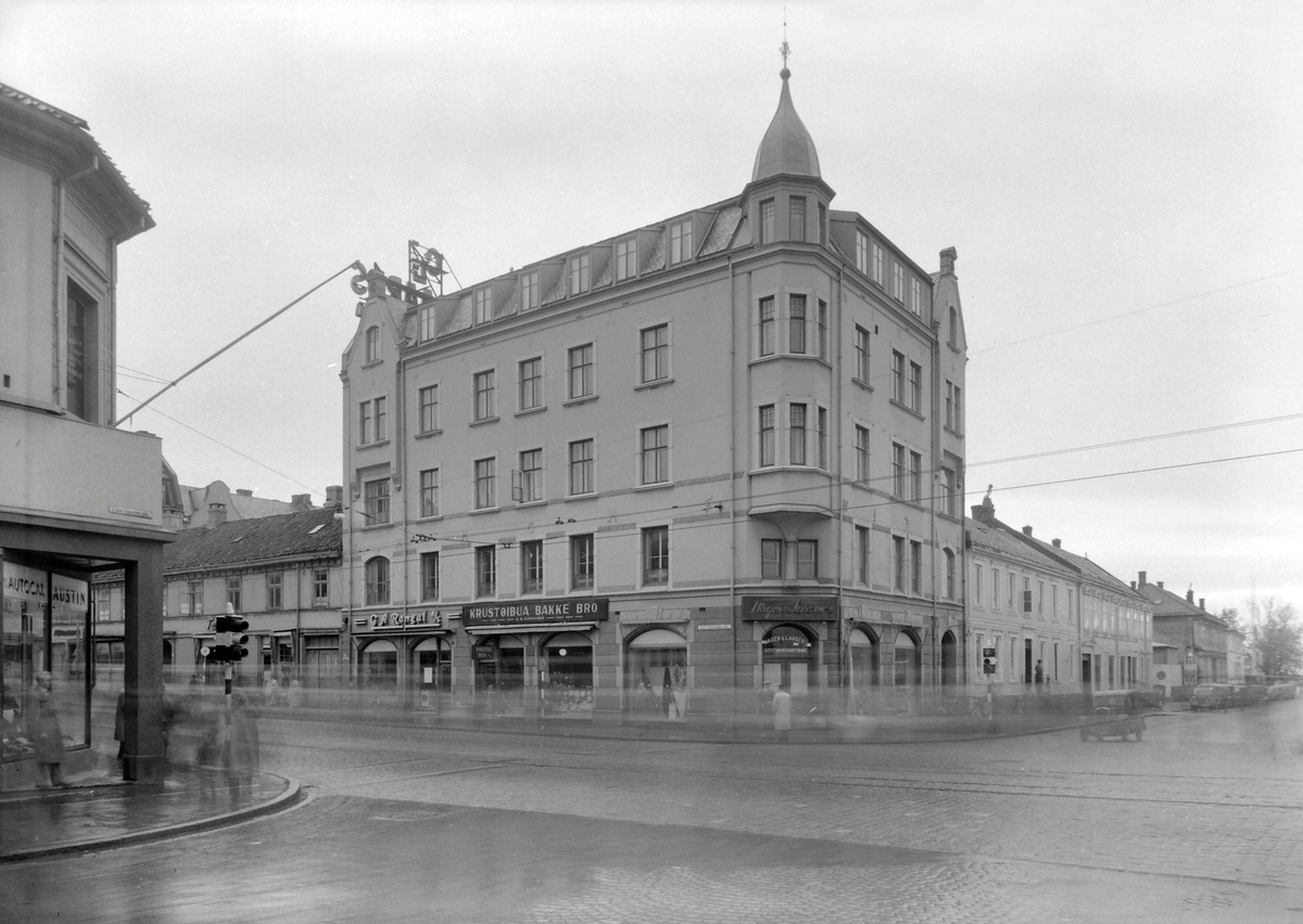 Hjørnegården mot Olav Tryggvasons gate og Kjøpmannsgata