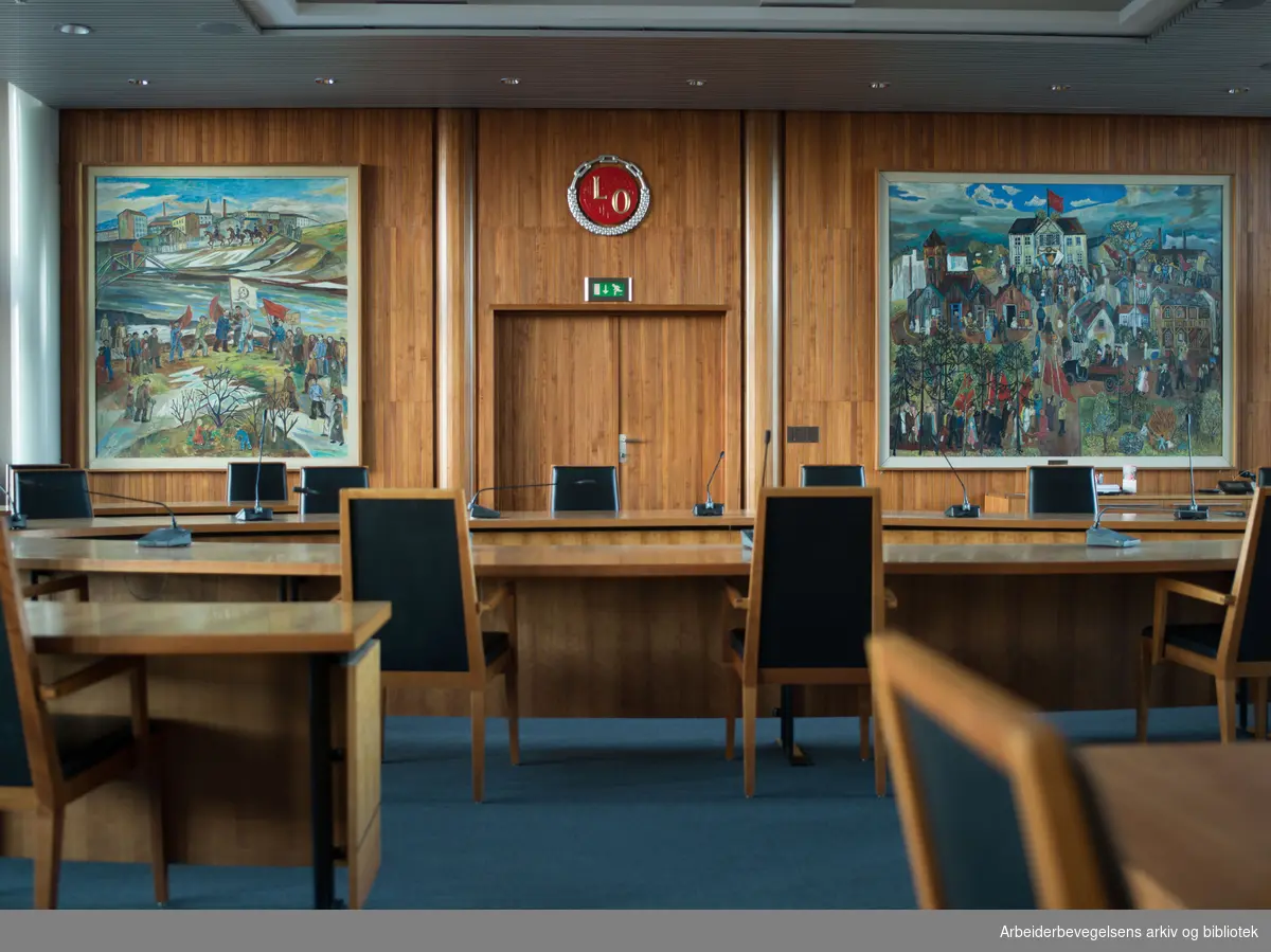 LO sekretariatet i Folkets Hus, malerier er av Reidar Aulie. © Reidar Aulie / BONO - Foto: Arbark