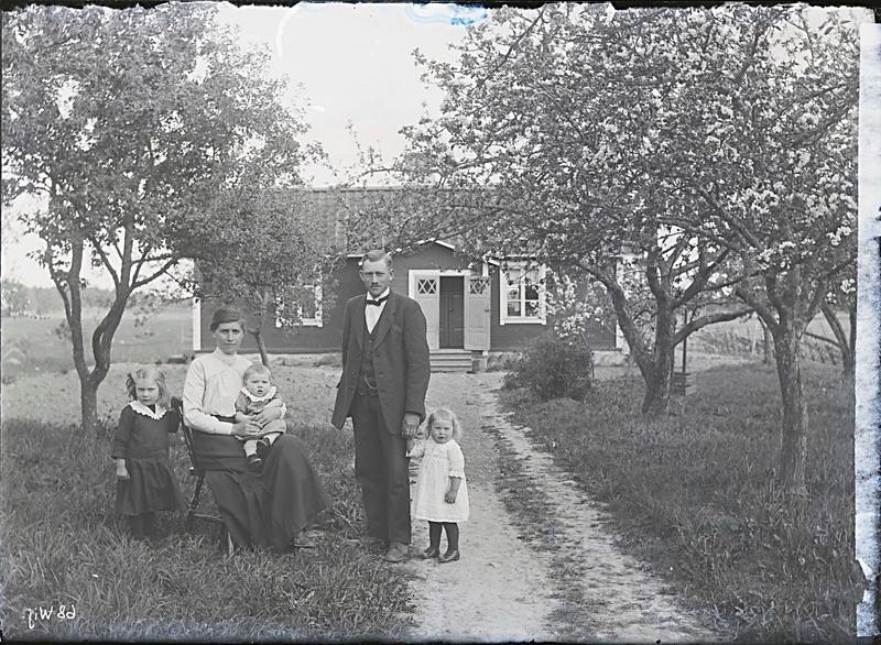 Familjen Larsson på Brustorpet i Kungsåra 1918