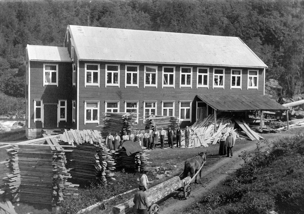 Snekkerverksted fabrikkbygning ved Talgøs Møbelfabrikk i Todalen (kopi)