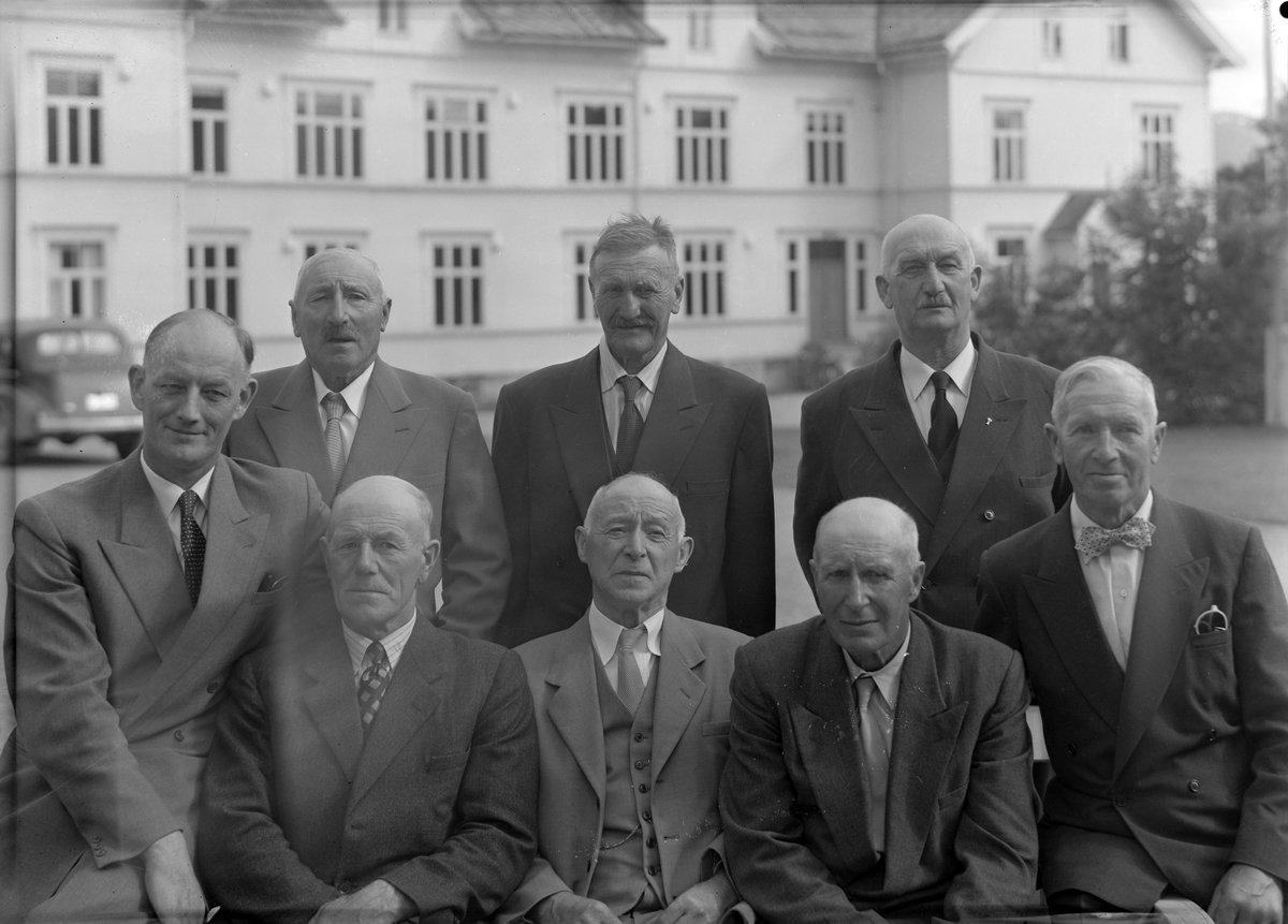 Tidligere elever fra 1904 på Skjetlein landbruksskole