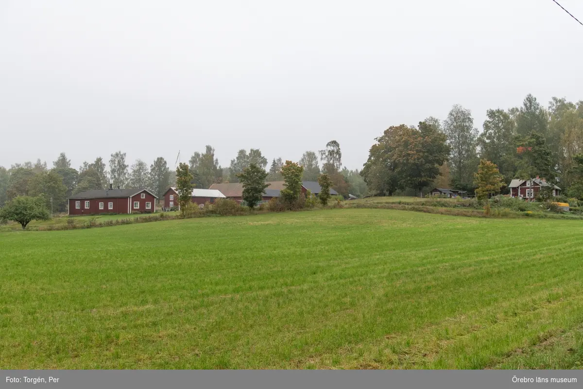 Dokumentation av Saxhyttan. Sven Olssons gård (Kvarnström). Gården har ...