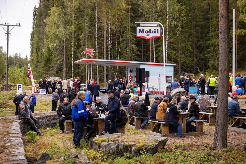 Mye folk til stede på åpningen. Foto: Morten Nordli (Foto/Photo)