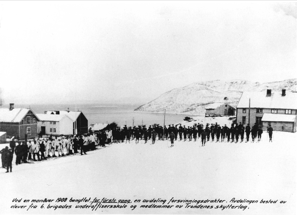 Avdeling på vinterøvelse i 1908, oppstilt på Kaarbøjordet.
