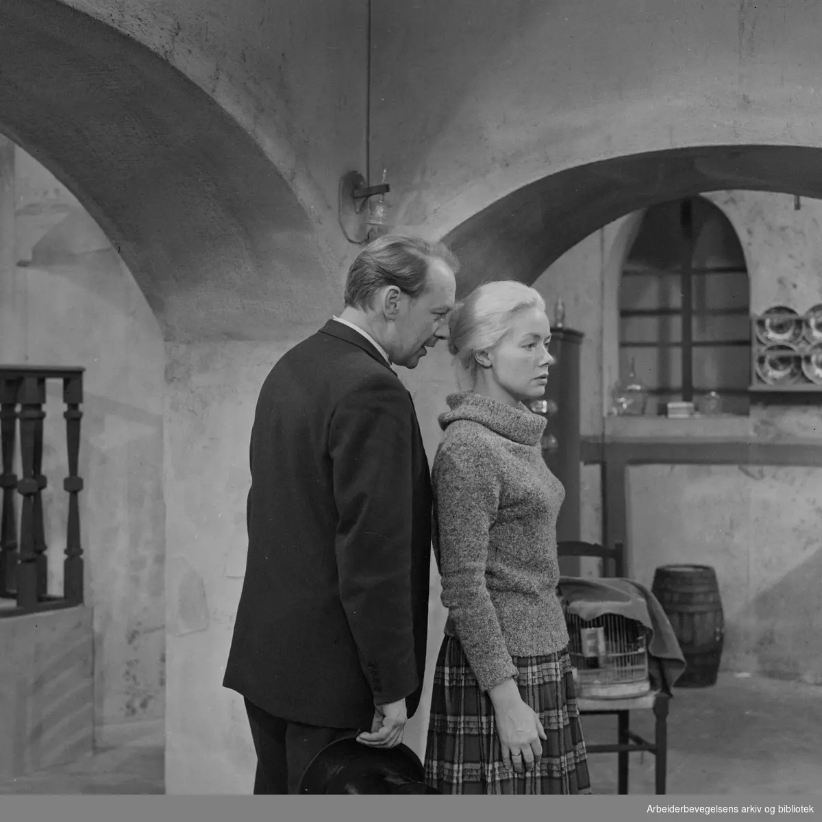 Fjernsynsteatret. Frøken Julie av August Strindberg. Urda Arneberg, Ragnhild Michelsen og Arne Lie. Sendt 27. Oktober 1960