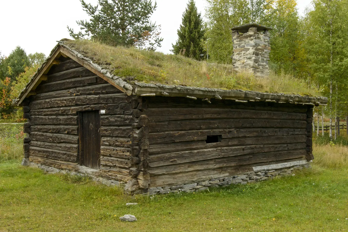 Smie, fra Storstu Åen, ca. 1750. Sto nede ved Glåma, mye brukt under kjøringa på isen.