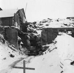 Påhugg for beltestoll, Kirkenes 9. november 1948.