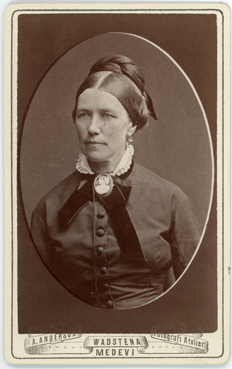 Kabinettsfotografi - Gustafva Lilliestråle, Vadstena 1878