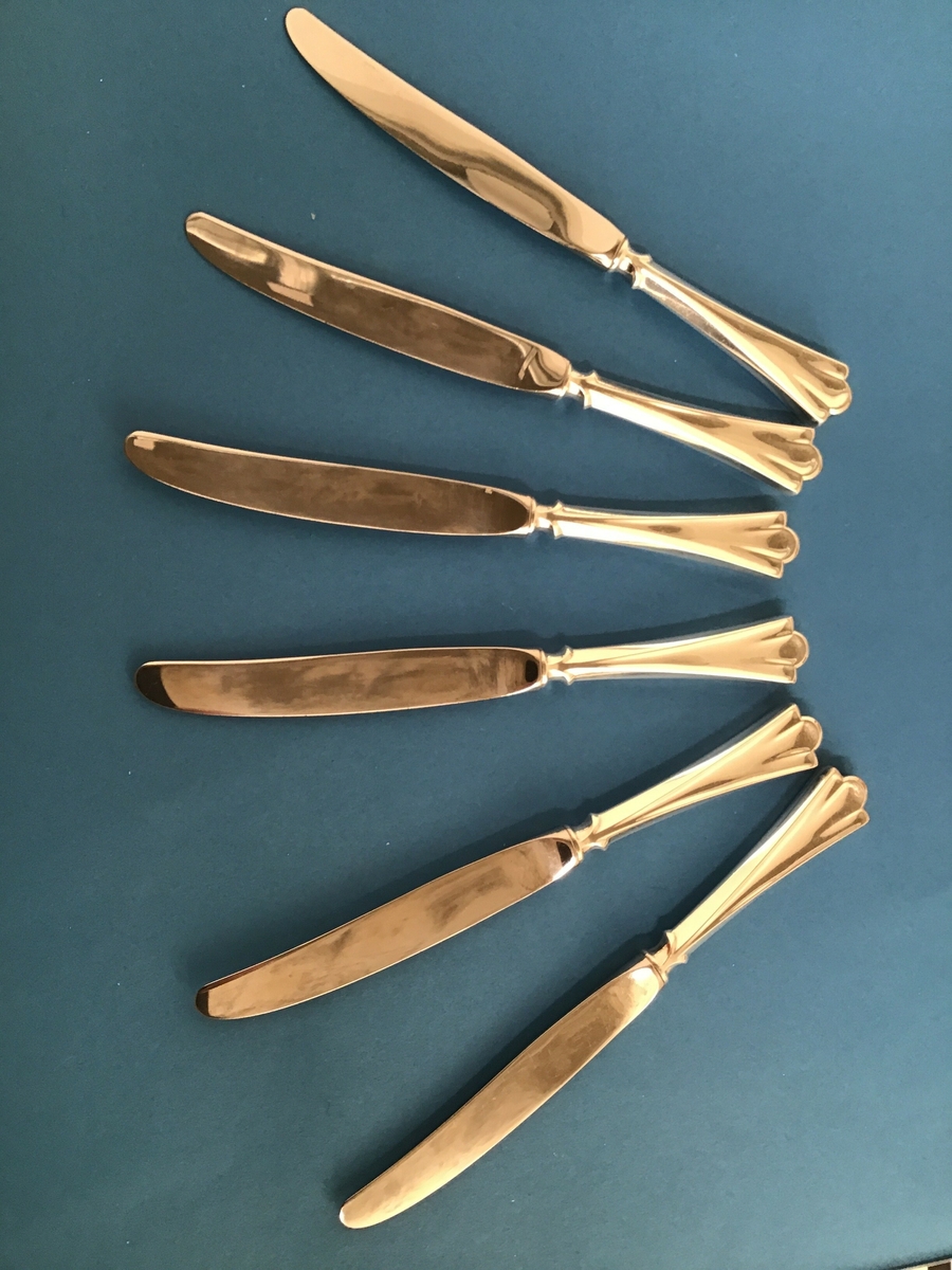 Bordkniv i serien Lilje