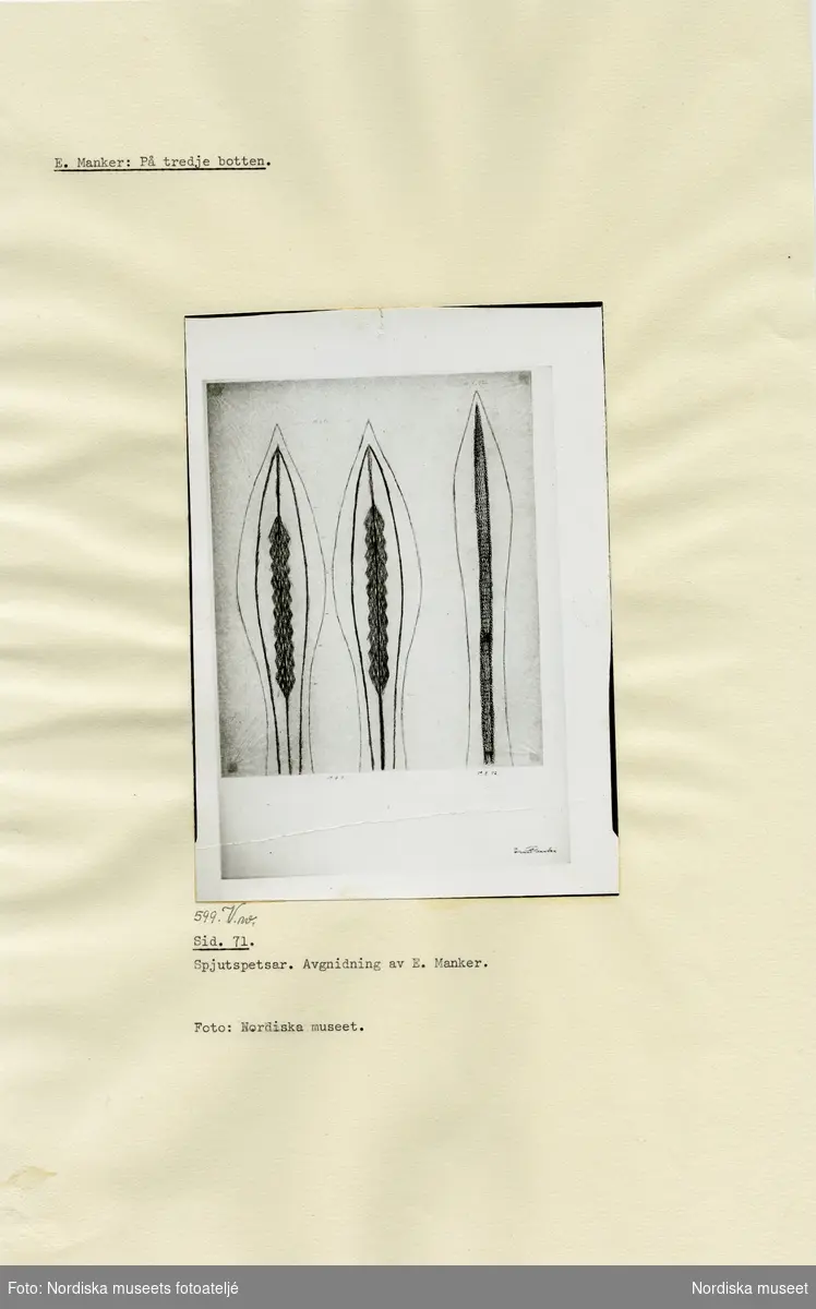 Avgnidning av Ernst Manker föreställande spjutspetsar.