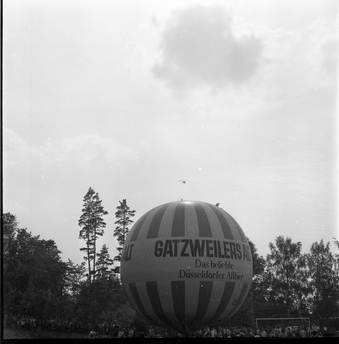 En gasballong märkt "Gatzweilers Alt".