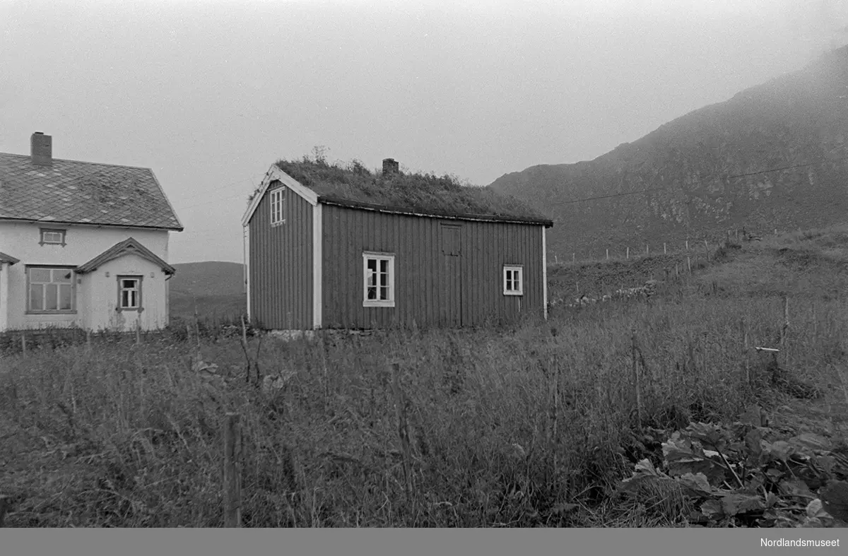 Fra den gamle prestegården på Værøy i Lofoten.