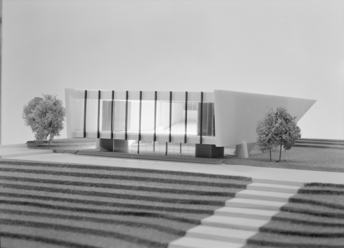 Foto av arkitektmodell av aulabygg på Ås.