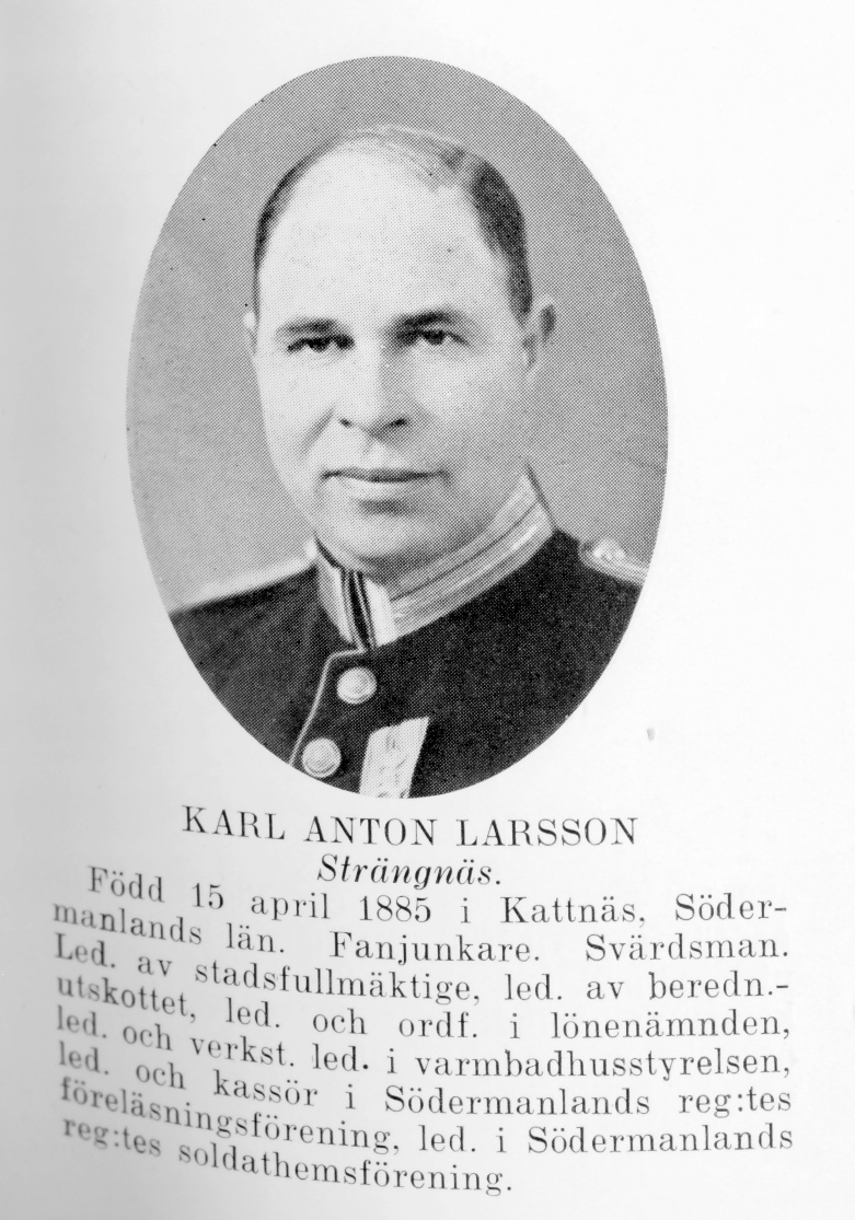 Strängnäs 1934


Fanjunkare Karl Anton Larsson
Född: 1885-04-15 Kattnäs, Södermanland
Död: 1968-04-07 Strängnäs