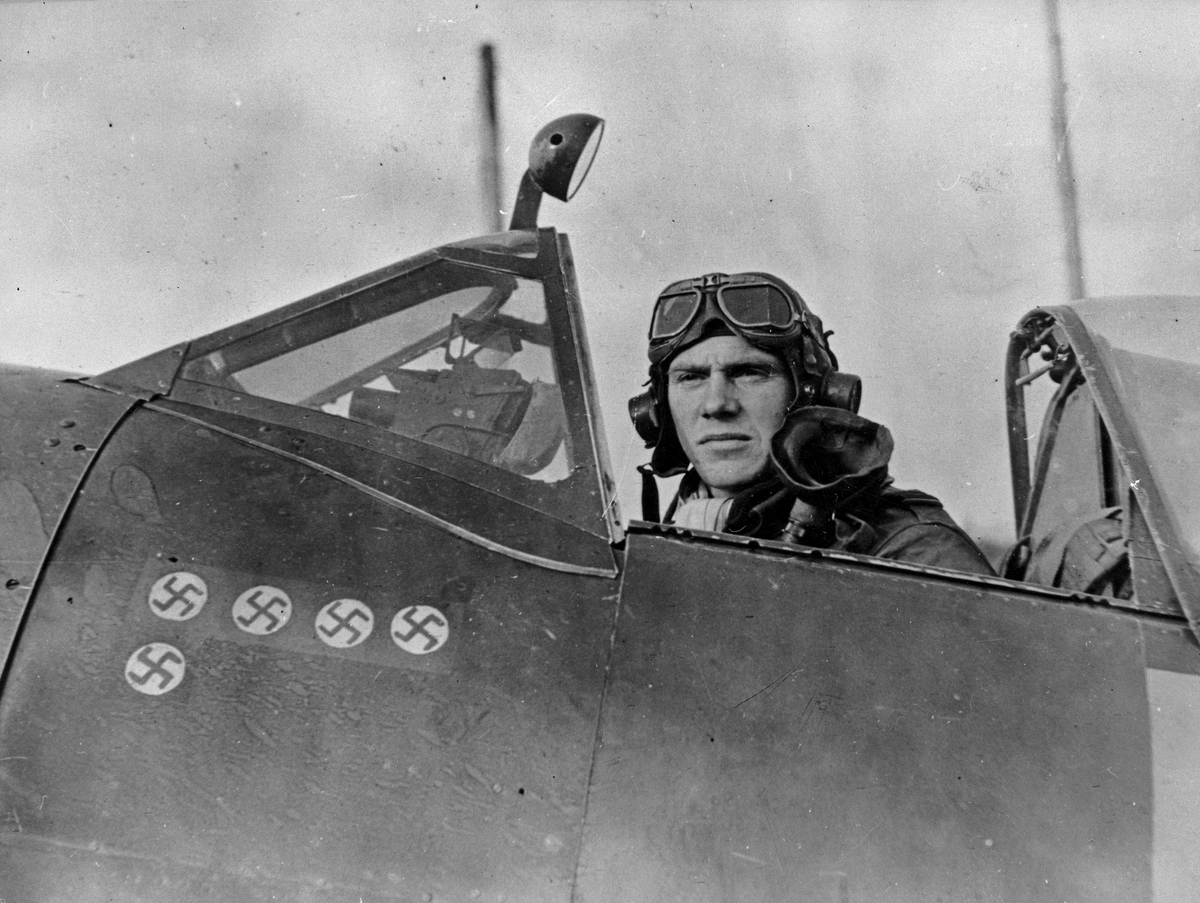 Major Gran i Spitfire under krigen 1940-45.