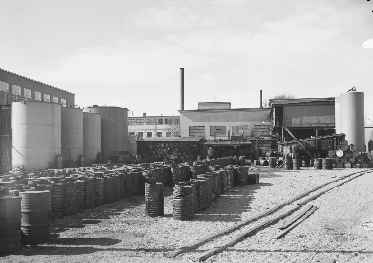 Sigurd Hesselberg A/S destillasjonsverk for stenkulltjære og asfaltfabrikk.