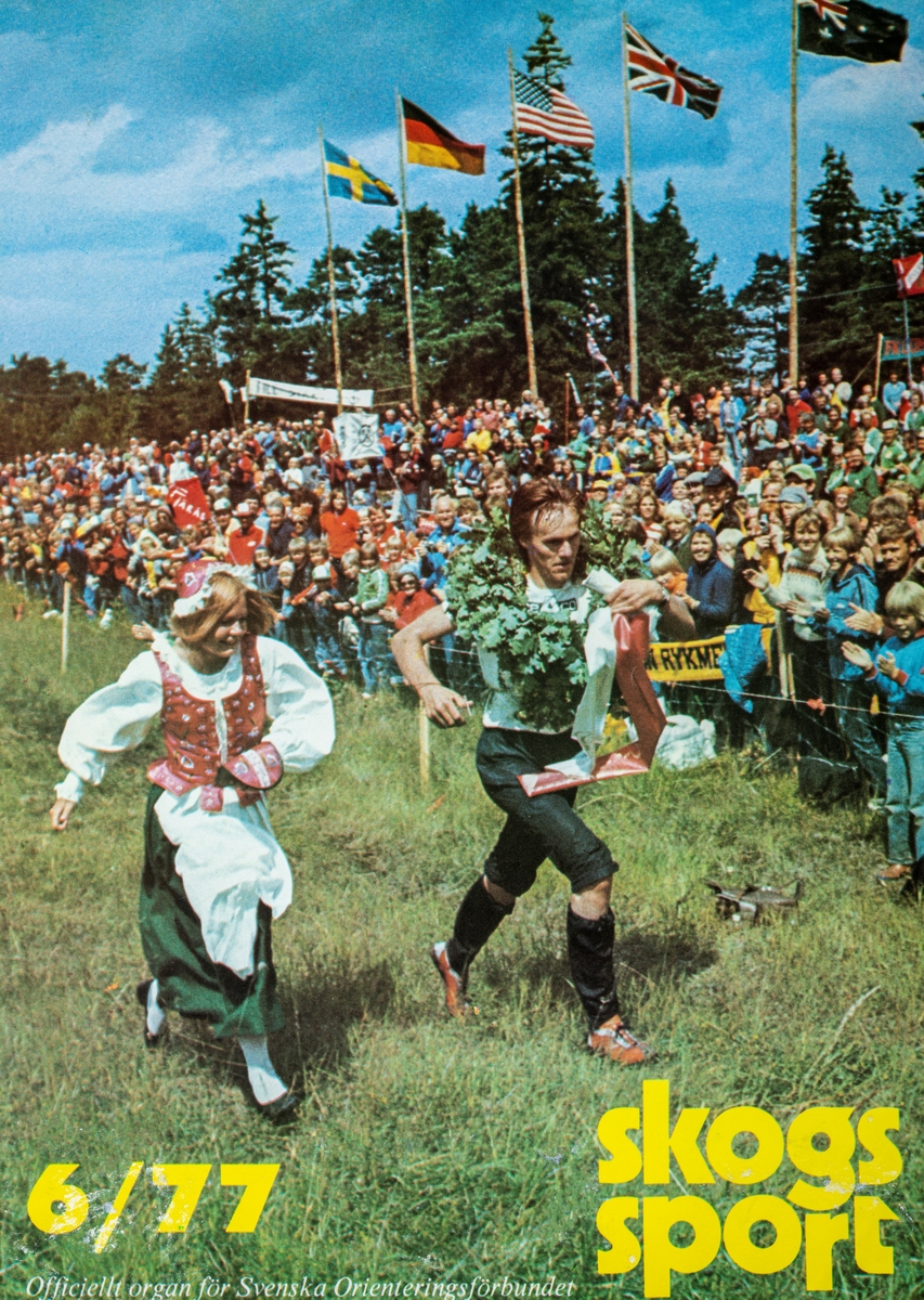 Faksimile av forside på bladet "Skogs Sport nr 6/77. Omslaget var viet O-ringens fem-dagers på Gotland i 1977. Her er Sigurd Dæhli på vei mot mål på femte og siste etappe, og løper inn til seier sammen med "kranskullan".