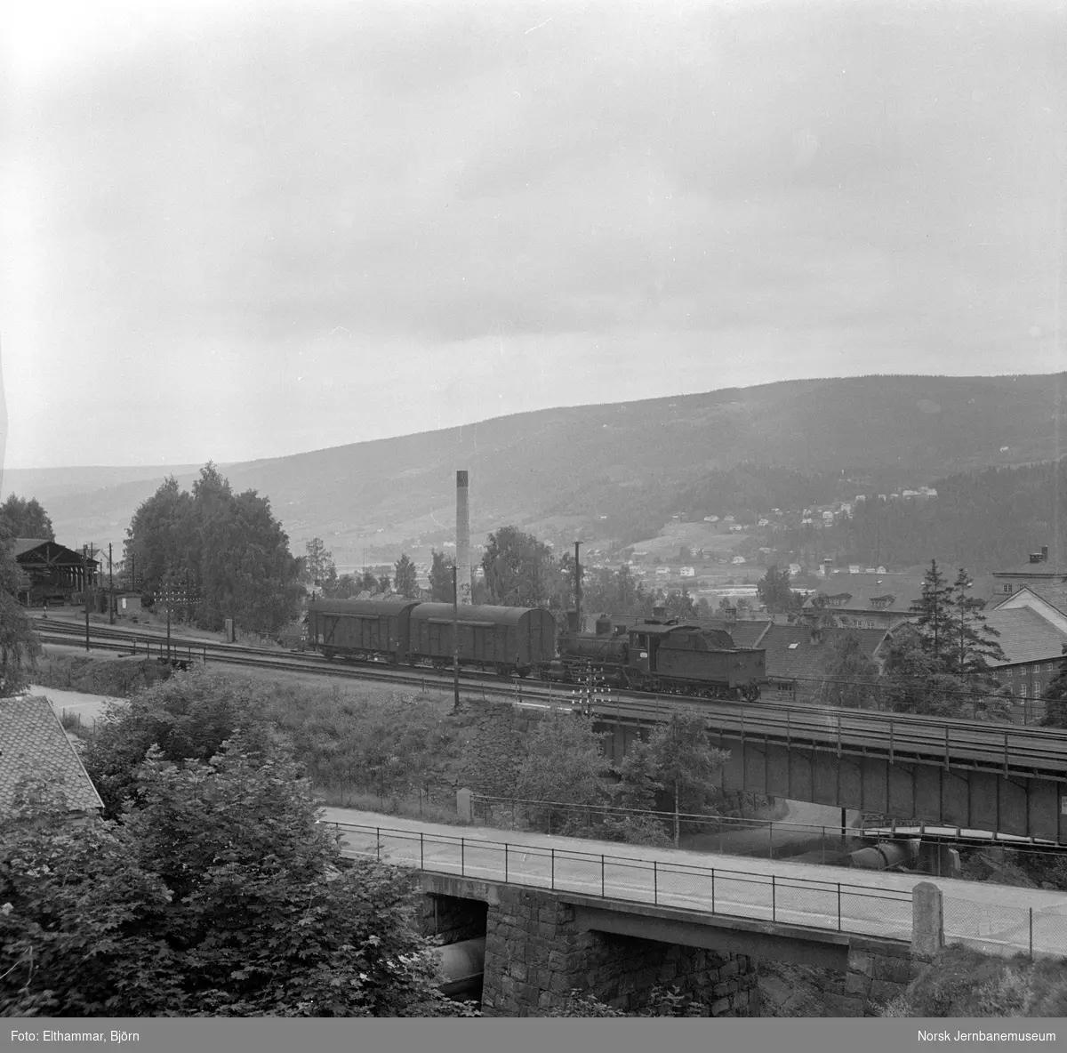 Damplokomotiv type 18c i skiftetjeneste på Lillehammer stasjon