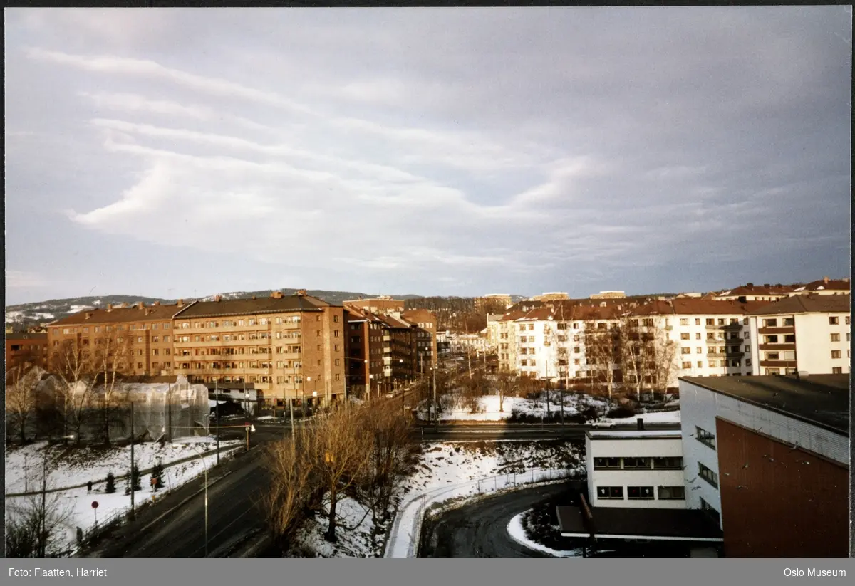utsikt, gatekryss, blokkbebyggelse, Lilleborgs lagerbygning, snø