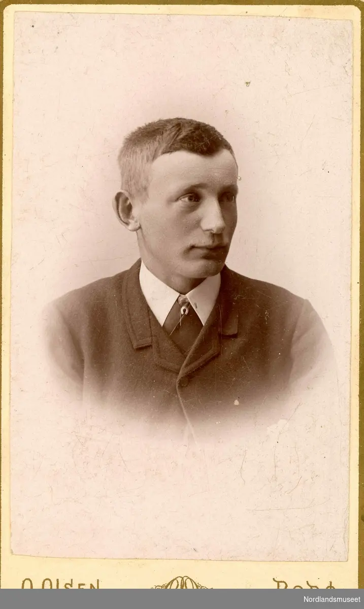 Portrett av Haakon Marelius Rasmussen, født 27.04.1873, fra Saursfjord.