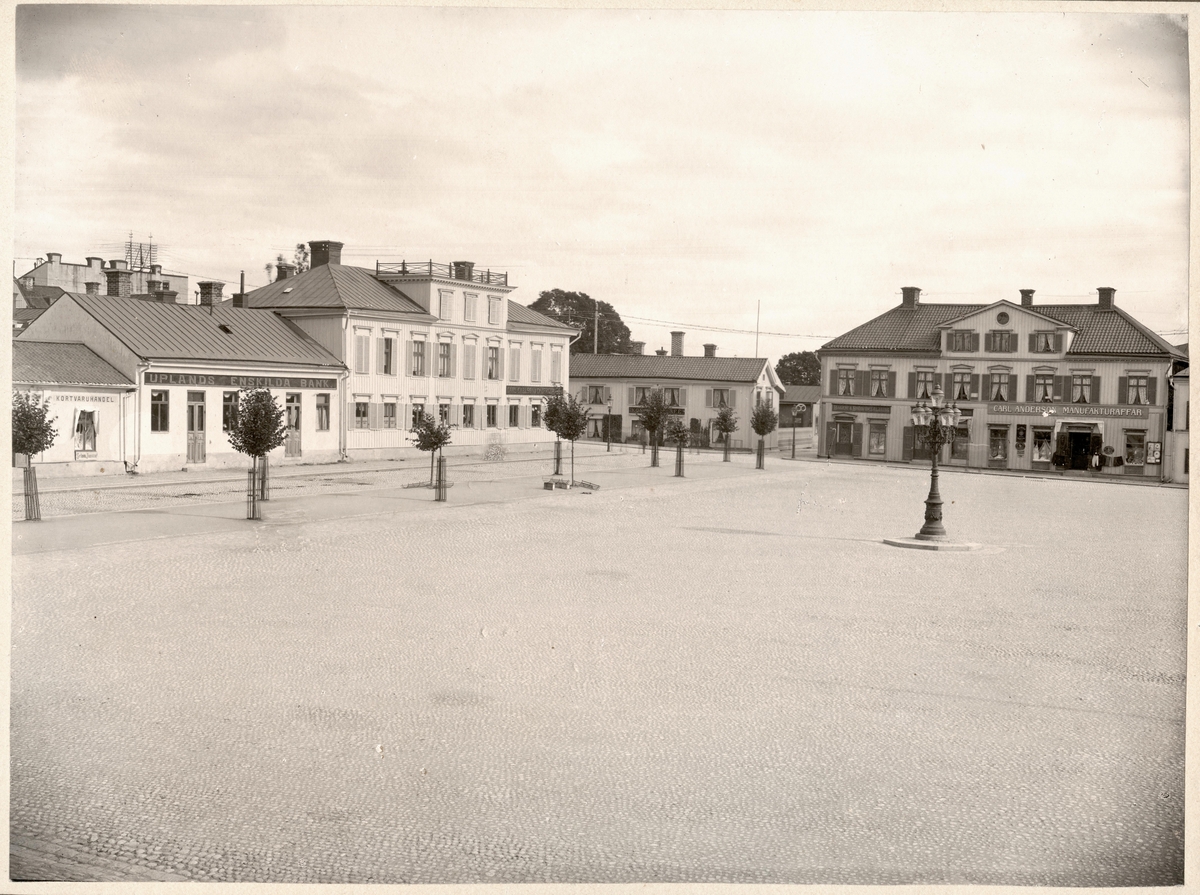 Stora torget, Torggatan och Kungsgatan, Enköping, vy från väster, 1906.