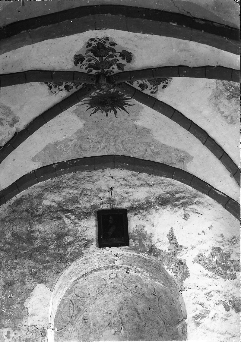 Möjligen absiden i Kumlaby kyrka.