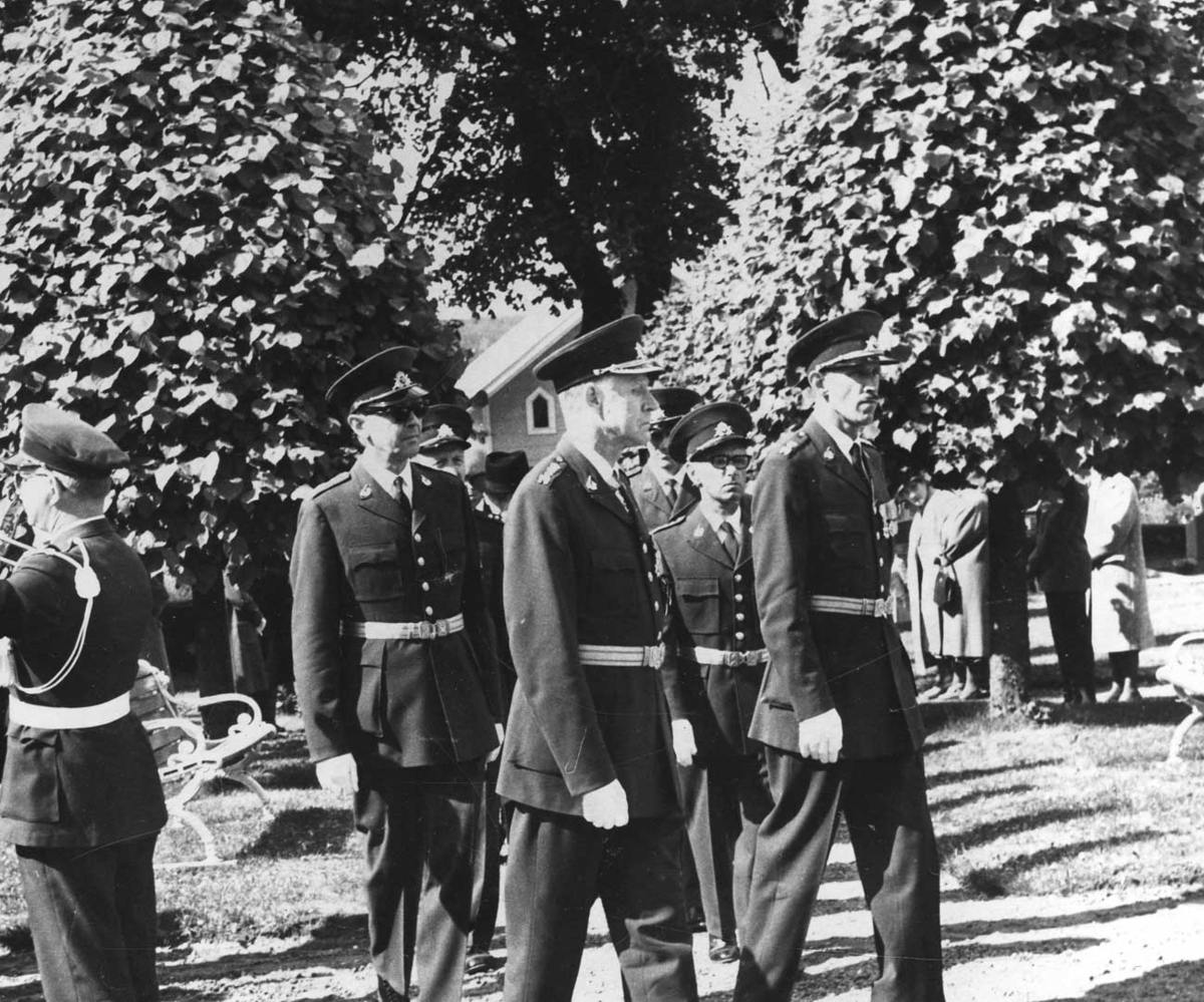 Indelte soldaten, furir Herman Björnbergs begravning i Lerdala 19630615.
