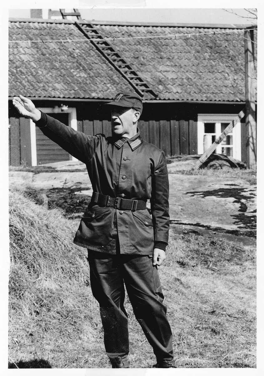 Tränginspektör Magnus Bruzelius.
Underofficersfältövning trängtrupperna 1971.