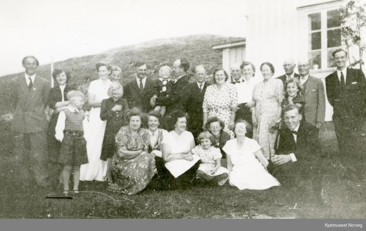 Familiebilde fra Bjørnar Einviks konfirmasjon