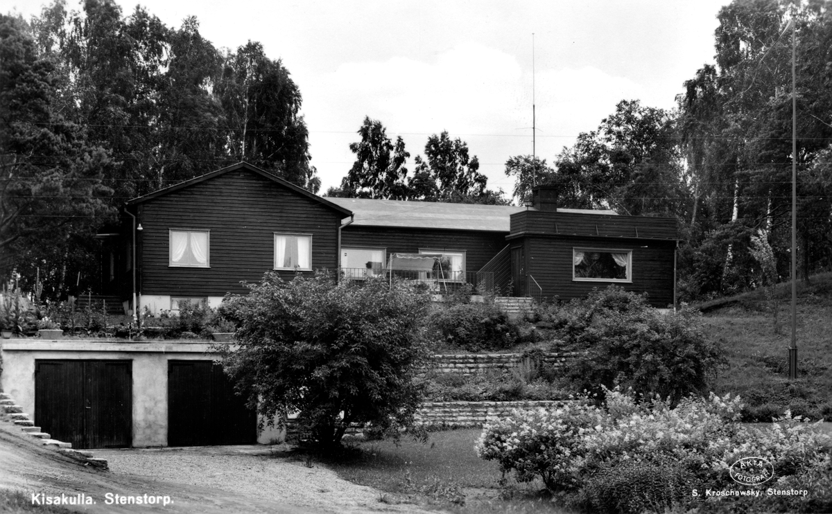 Kisakulla utanför Stenstorps samhälle. Ägt av bl.a. veterinärerna Malmsten och Åke Hornvall.
