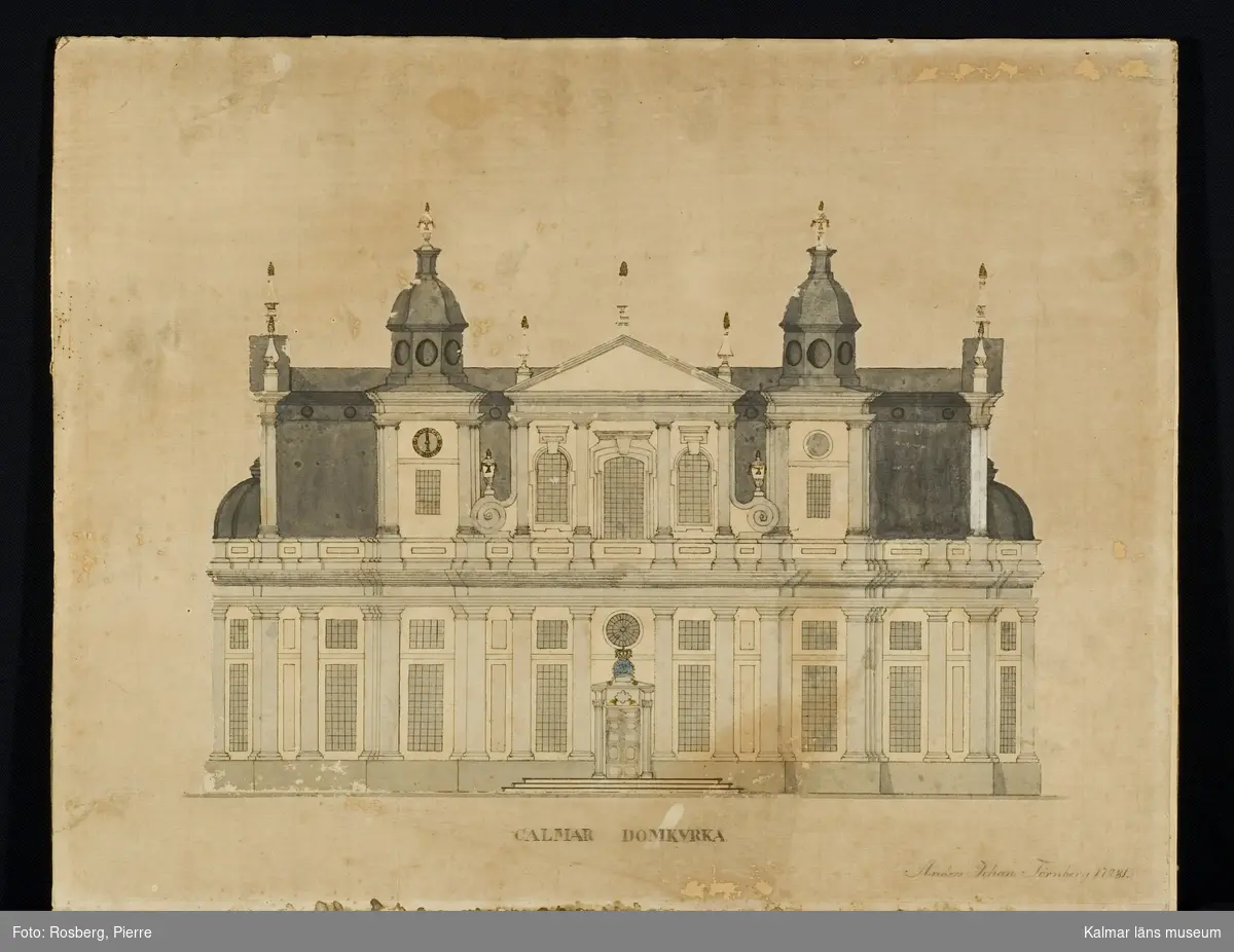 KLM 39711. Tavla, teckning. Motiv föreställande Kalmar domkyrka med färglagda detaljer. Signerad: Anders Johan Törnberg, 17/11 1781. Förgylld ram av trä.