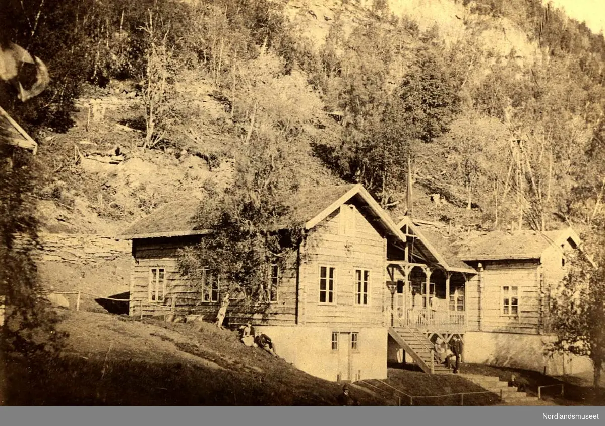 Furulund. 
Det første Verkskontoret ca 1890. 

Foto Ukjent.