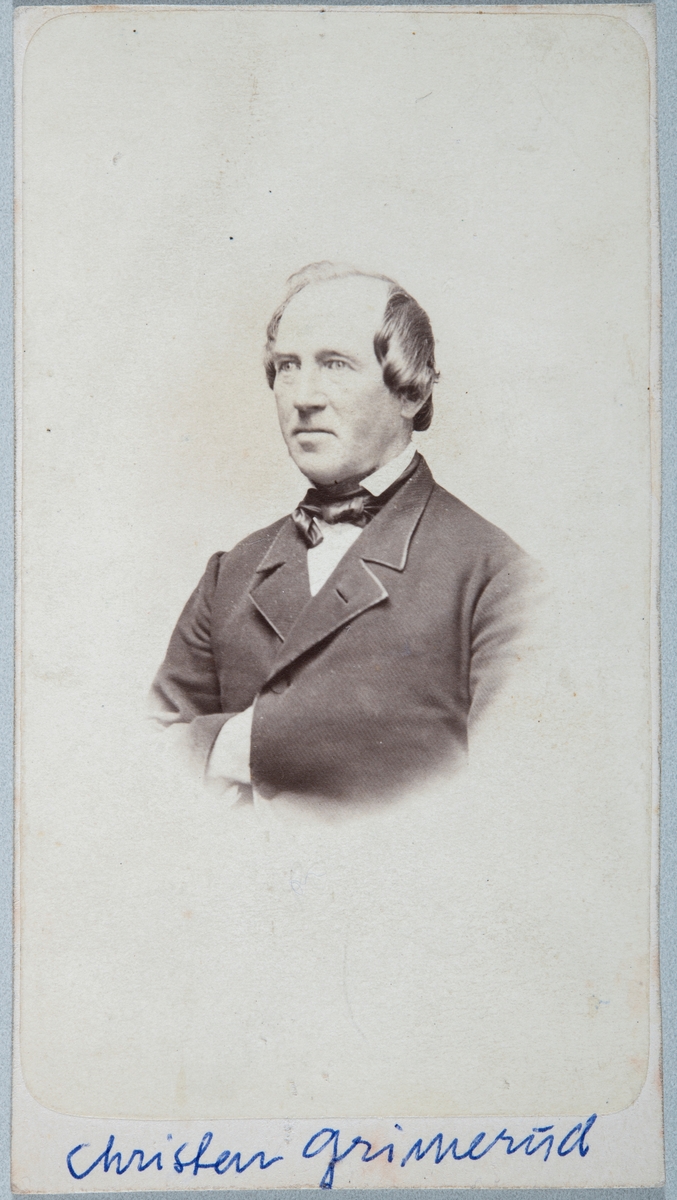 Portrett, carte visit, Gårdbruker Christen Grimerud (1822-1910) fra Stange.