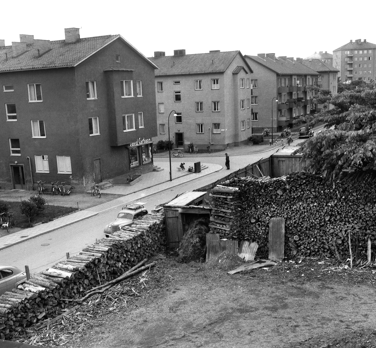 Bild från Stallgatan och Lindengatan i Kungsberget, 1954.