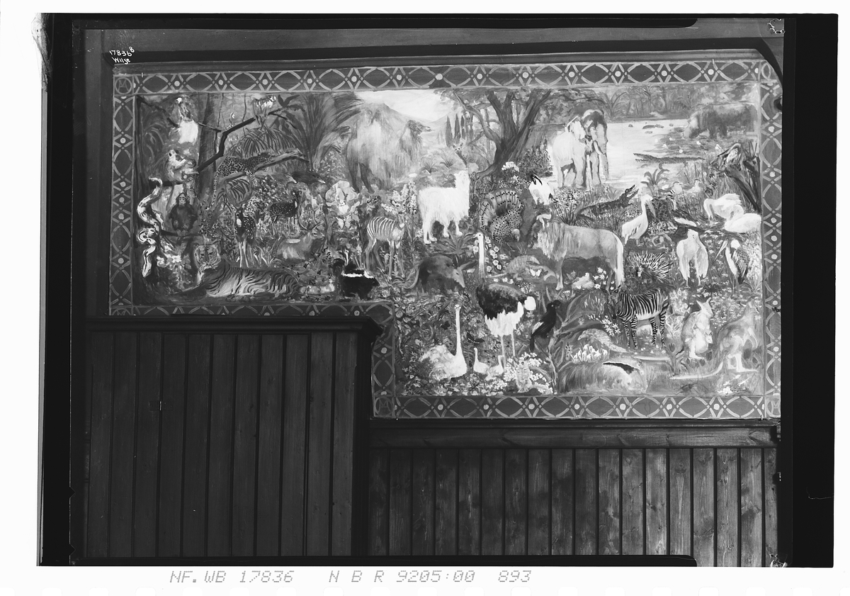 Dekorativ maling av tropiske dyr, Vestheim skole. Fotografert 1924.