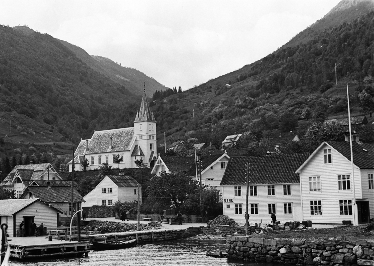 Prot: Utne fra fjorden - Norsk Folkemuseum / DigitaltMuseum