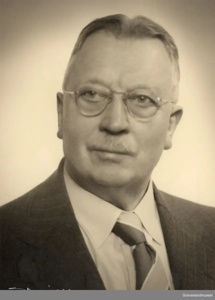 Portrett av Fredrik Henrik Behrens. Administrerende direktør ved A/S Sydvaranger 1911 - 1953.