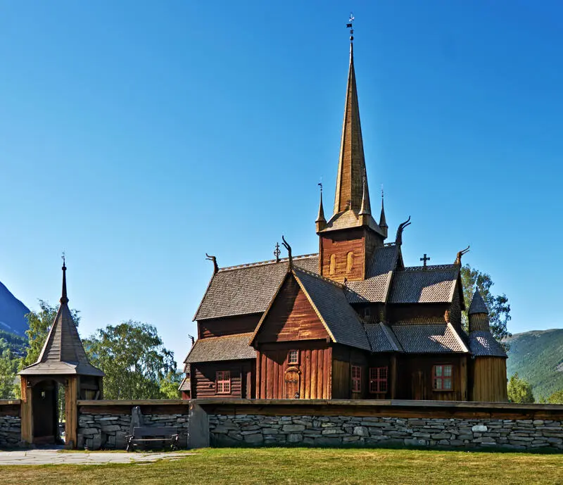 Lom stavkyrkje