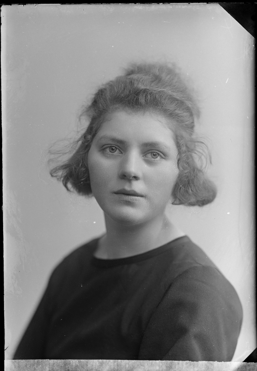 Innskr. på negativkonvolutt: "Frk. Helga Andersson" - 1922